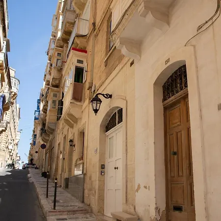 דירה Beautiful, Spacious In Central *